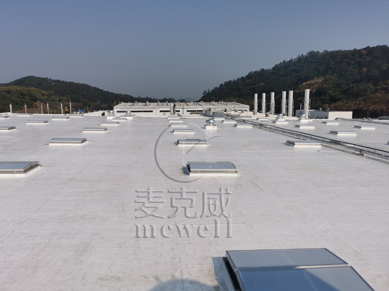 廣州風(fēng)神汽車鑄造車間2期（赤坭工廠）—廣州C1ST三角型電動(dòng)采光排煙天窗